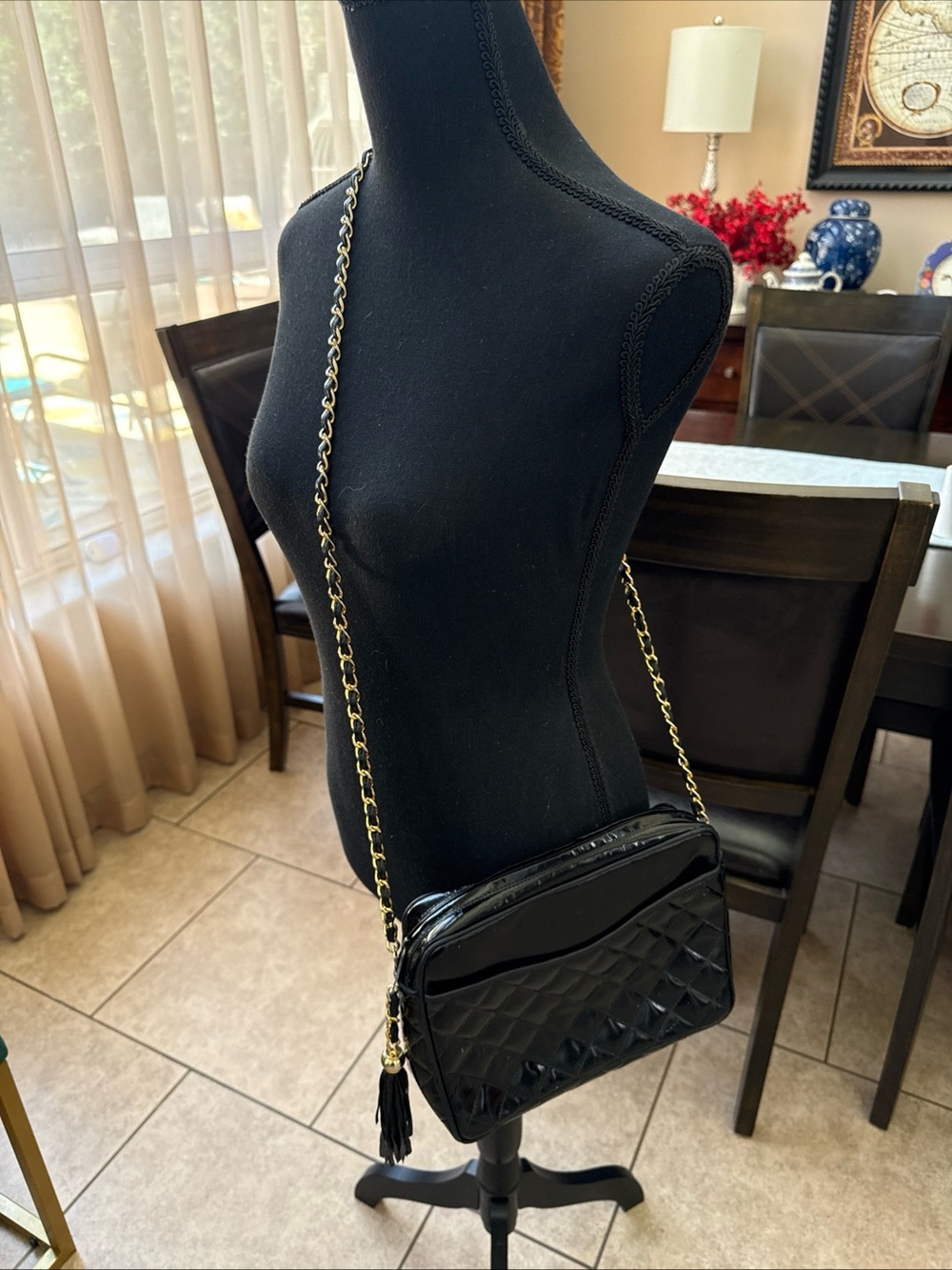 Vintage Walter Katten Classic Shiny Black Bag with Gold Chain Tassel - Picture 15 of 16